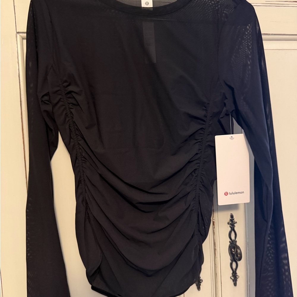 lululemon athletica Black Long-Sleeve Ruched Workout Top